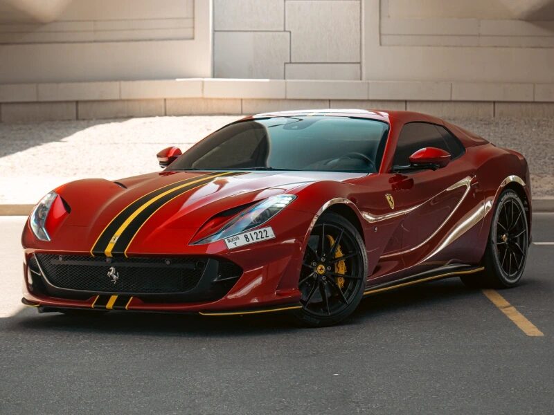 ferrari-812-gts-rental-dubai-01