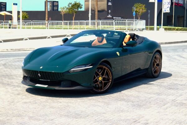 ferrari-roma-spider-green-rental-dubai-09
