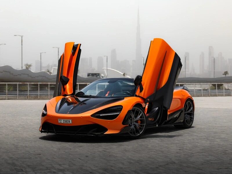 mclaren-720s-orange-rental-dubai-01